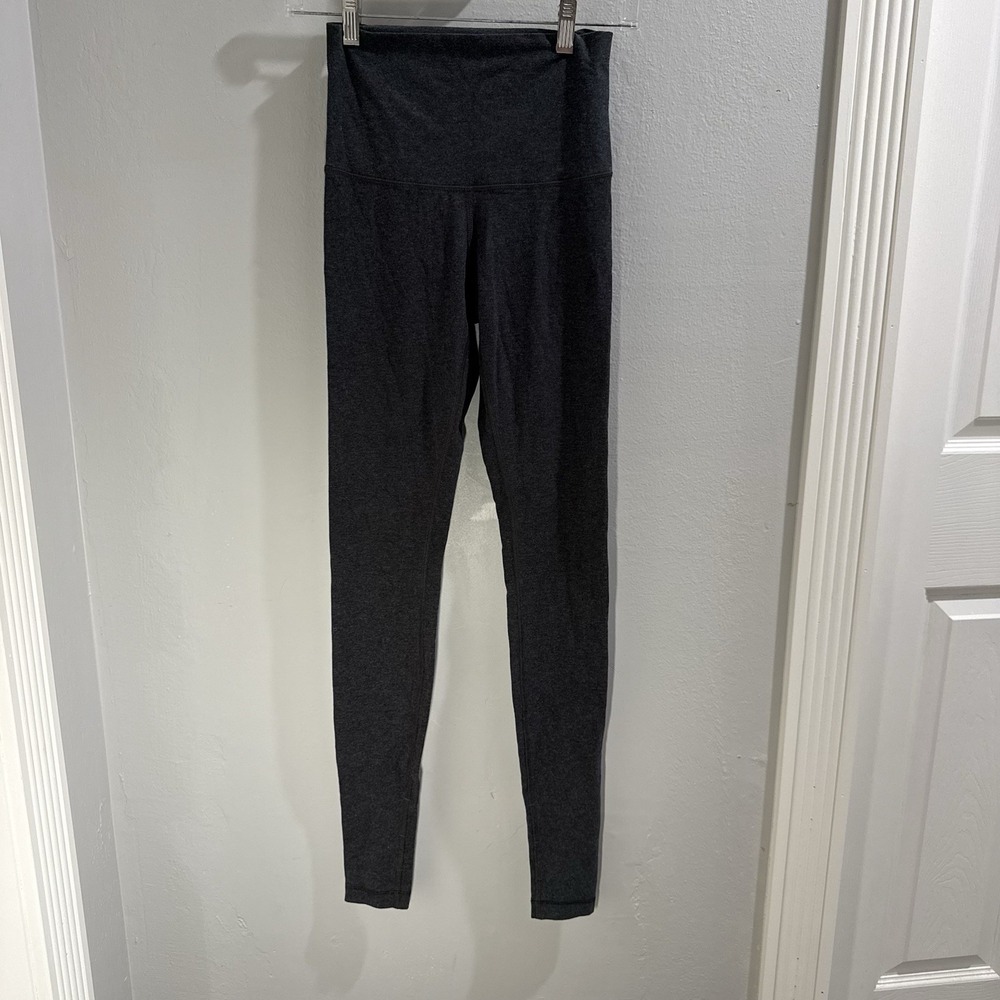 Lululemon Womens High Rise Activewear Leggings Gray Ankle Length Size 2